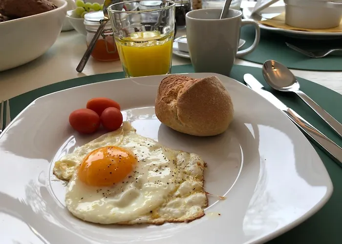 Rose לינה וארוחת בוקר